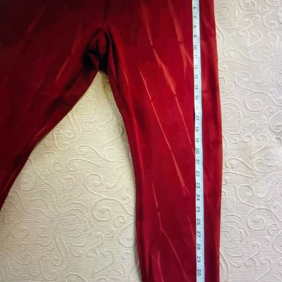 Lululemon Wunder Train High Rise Crop 23” Sz 18 Sun Bleached Washed Red Merlot - Picture 3 of 8